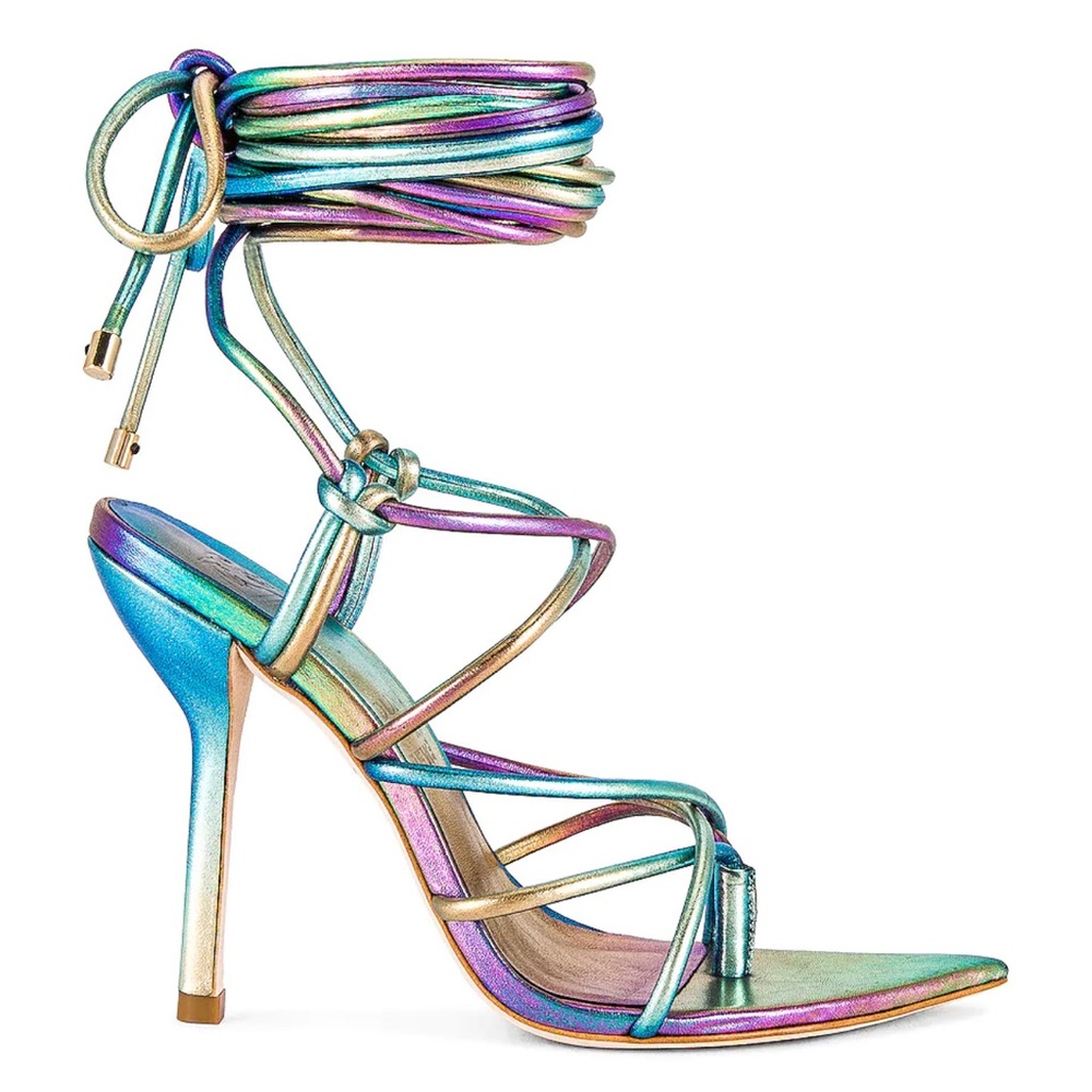 Comes with Original Box Iggy Heel in Multi
DUNDAS x REVOLVE, 7.5 - Picture 4 of 14